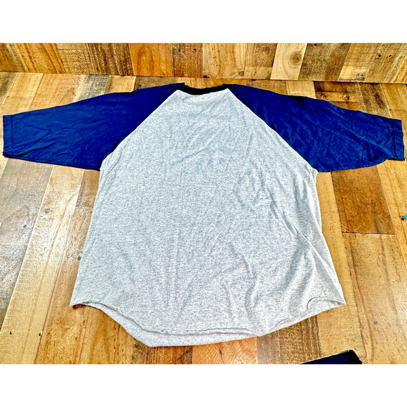 WALT DISNEY WORLD Baseball Shirt Gray w Blue Sleeves Mens Size XXL Disney Parks - Picture 4 of 8